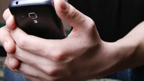 Ce sa faci daca s-a blocat smartphone-ul?
