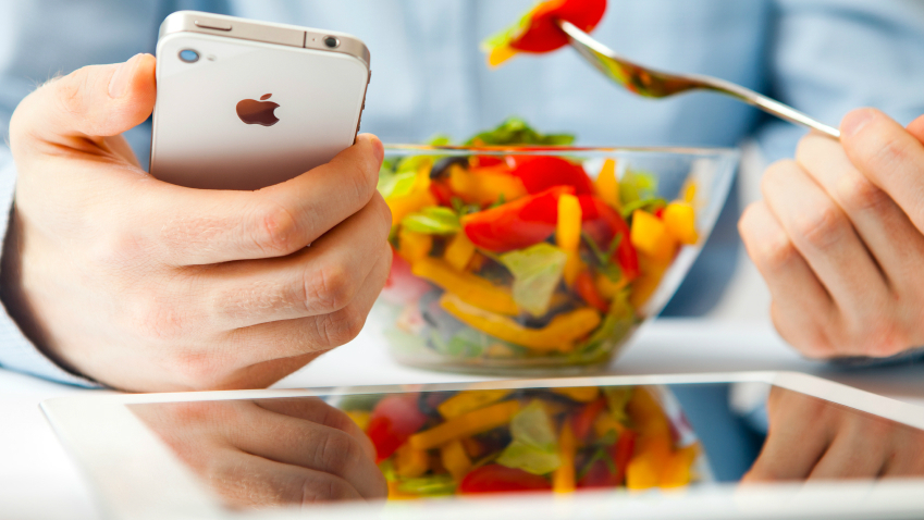 Cele mai bune aplicatii despre alimentatie pentru telefoanele mobile