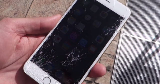 Cum reparam un ecran spart de telefon?