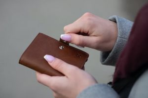 Cum sa va alegeti portofelul potrivit nevoilor dumneavoastra?