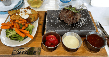 Oferă restaurantul Stage din Galati experiențe culinare pentru grupuri turistice