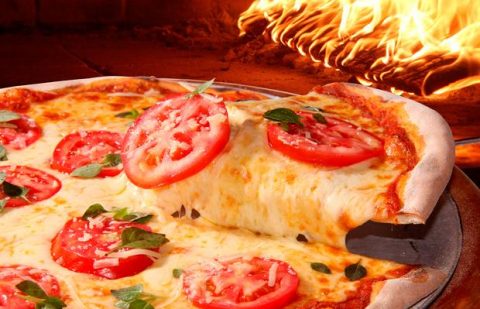 Cum preparati o pizza Iasi gustoasa